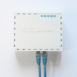 MikroTik HEX RB750Gr3 — prix Abidjan Côte d'Ivoire